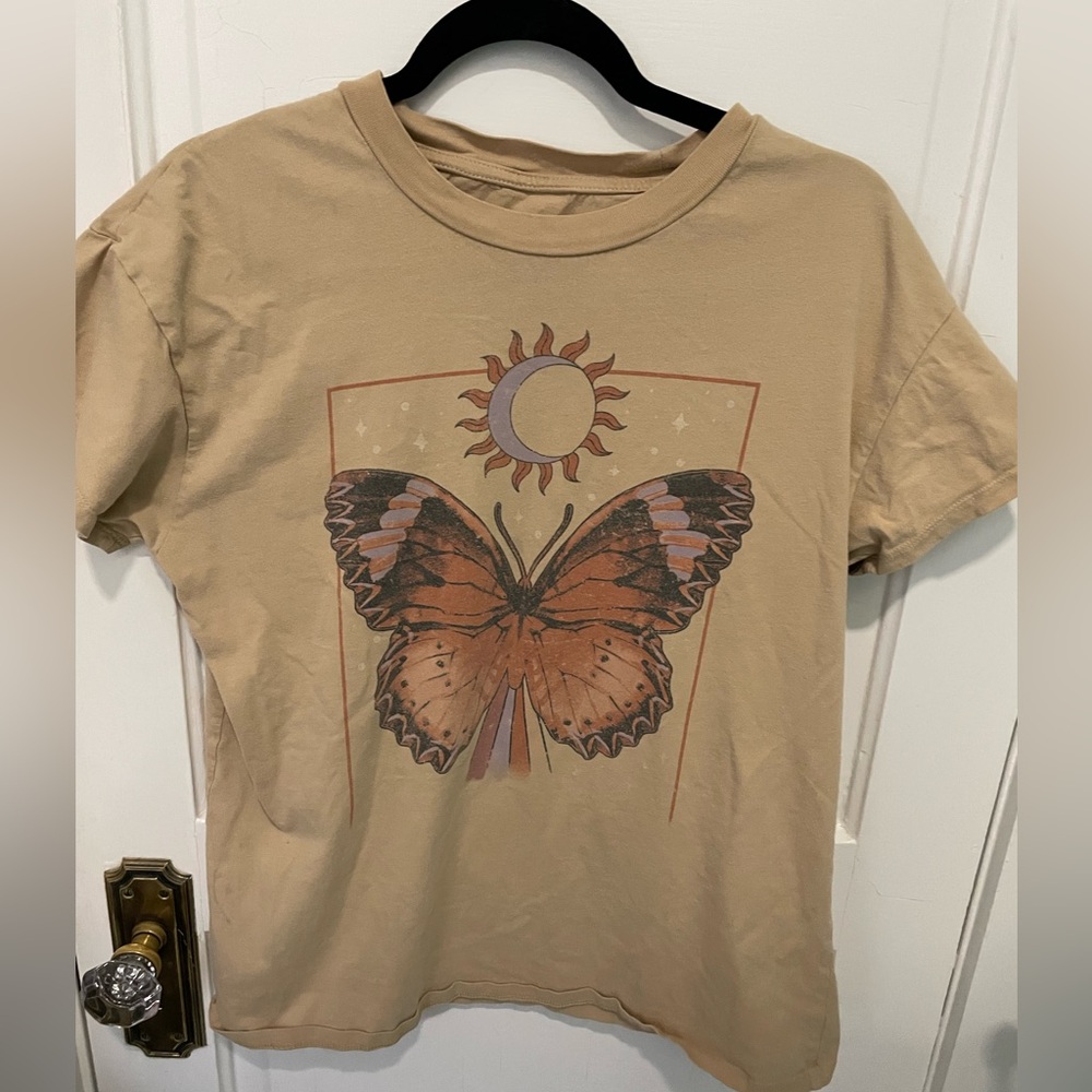 The Vinyl Icons Butterfly T-Shirt Size XS